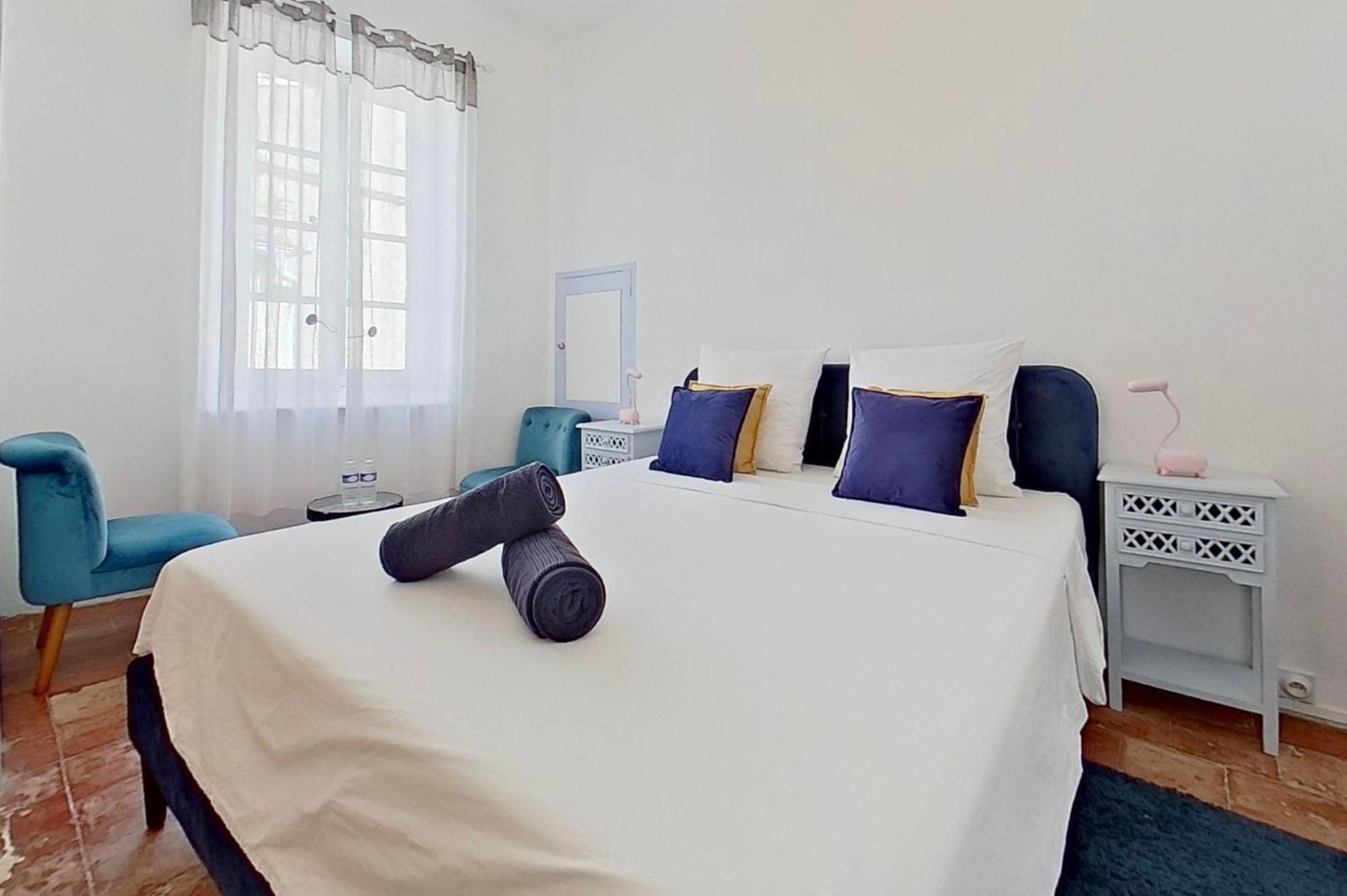 Les 2 Droles D'Oiseaux Bed & Breakfast Luc-sur-Orbieu Ngoại thất bức ảnh