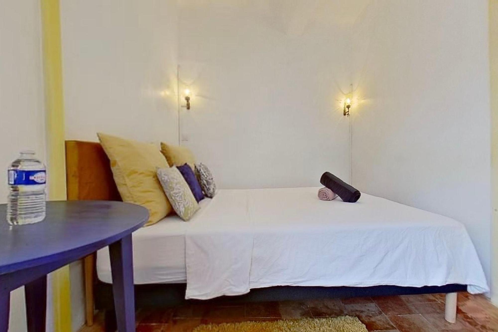Les 2 Droles D'Oiseaux Bed & Breakfast Luc-sur-Orbieu Ngoại thất bức ảnh