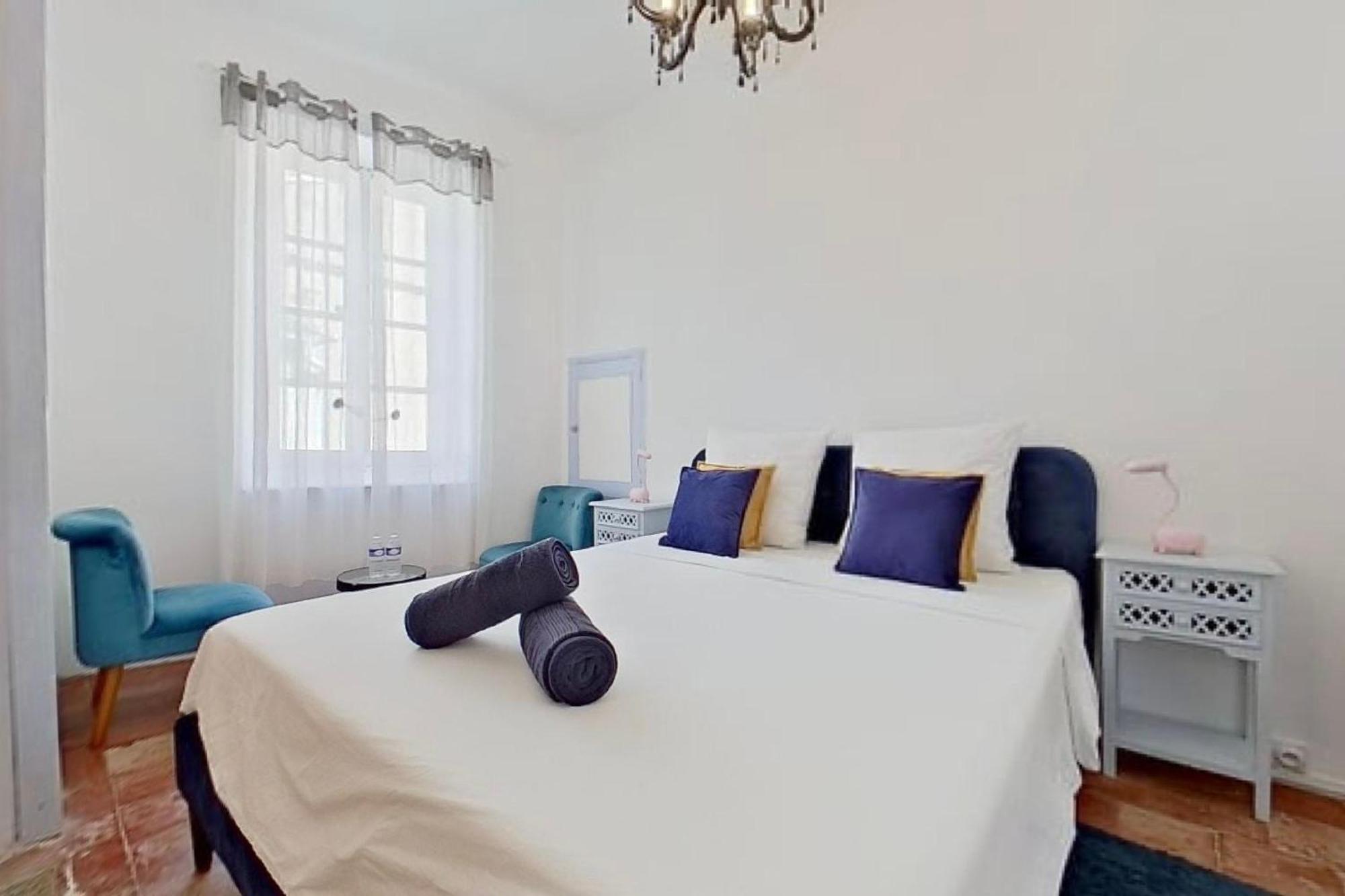 Les 2 Droles D'Oiseaux Bed & Breakfast Luc-sur-Orbieu Ngoại thất bức ảnh