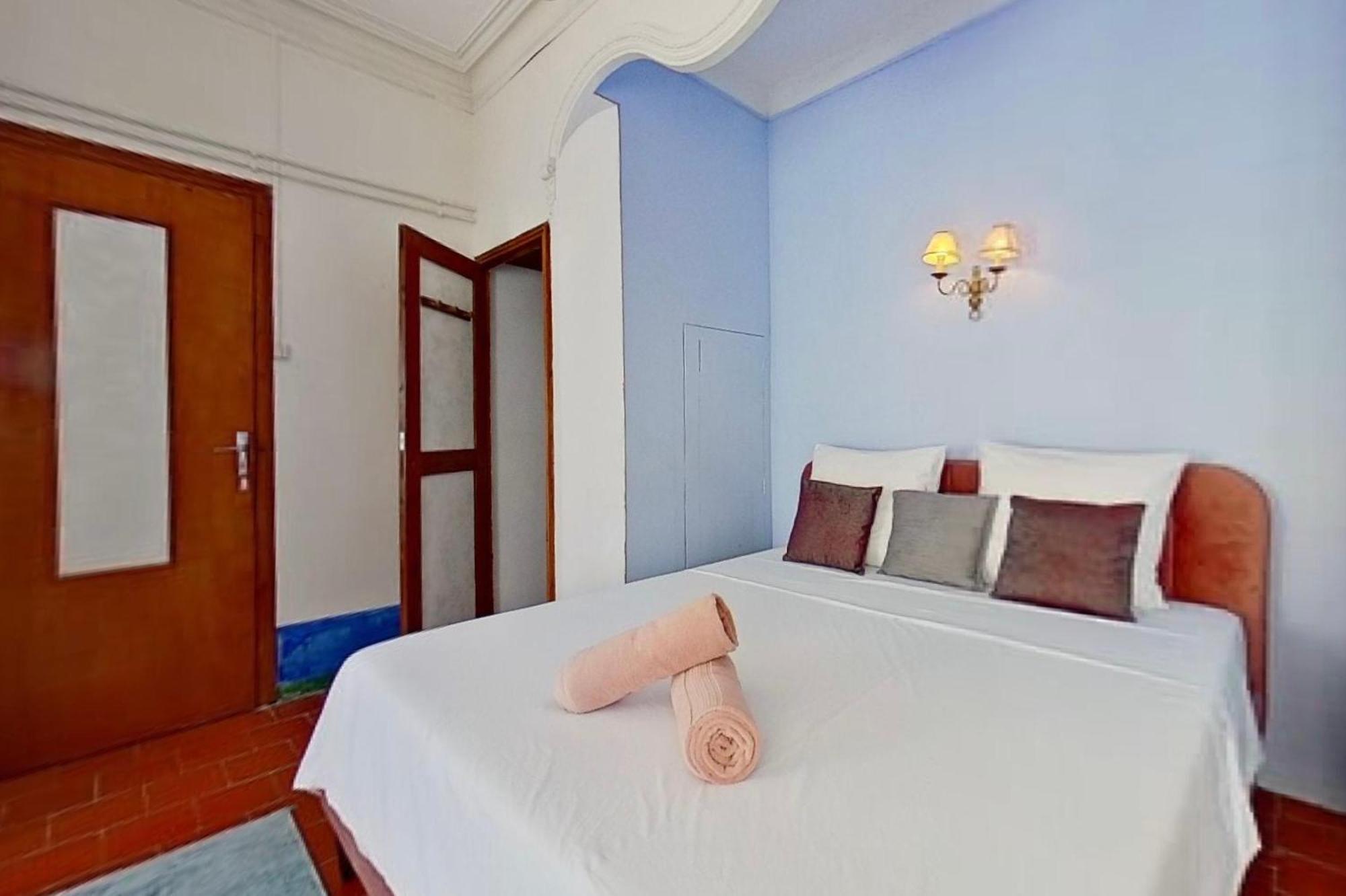 Les 2 Droles D'Oiseaux Bed & Breakfast Luc-sur-Orbieu Ngoại thất bức ảnh
