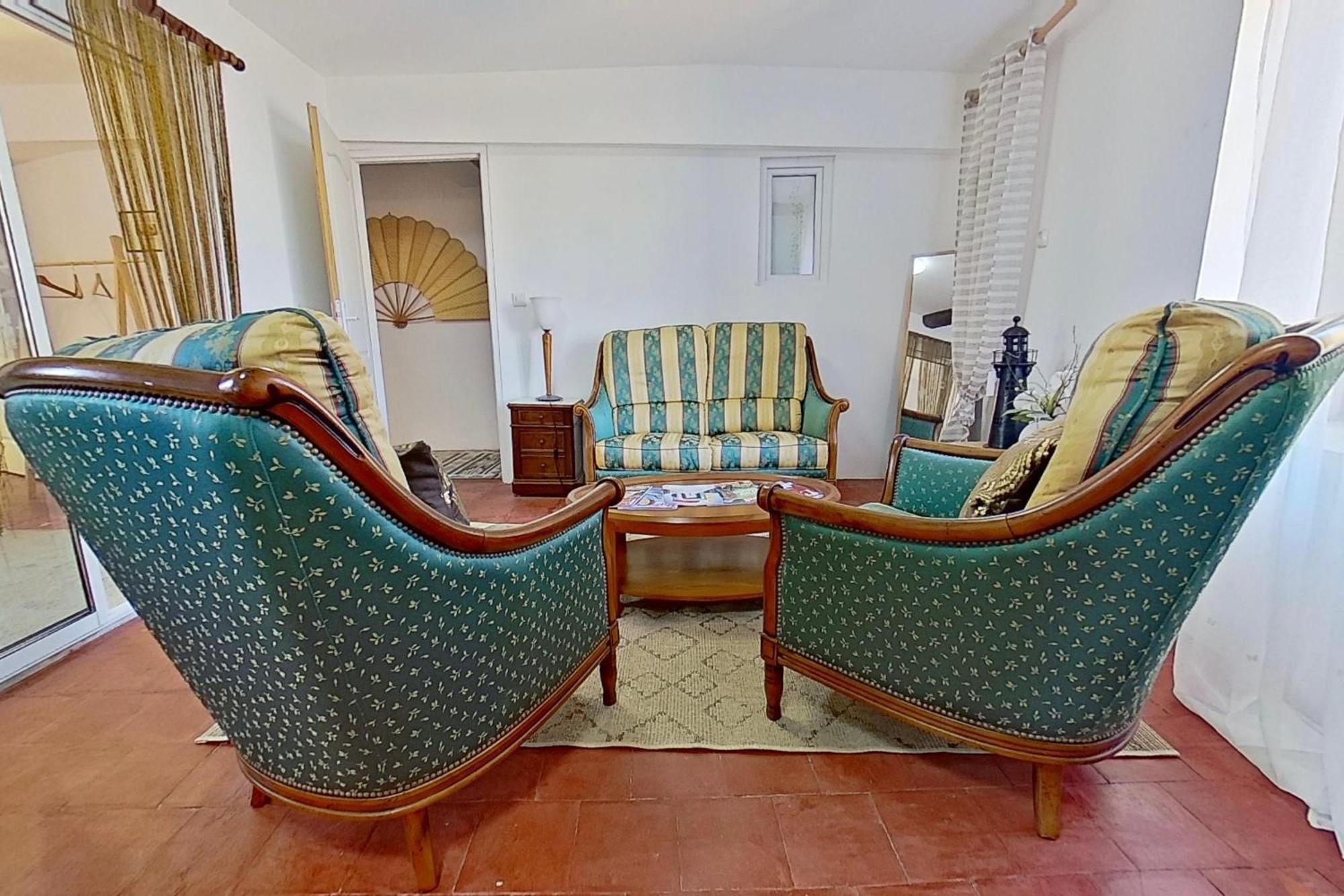 Les 2 Droles D'Oiseaux Bed & Breakfast Luc-sur-Orbieu Ngoại thất bức ảnh
