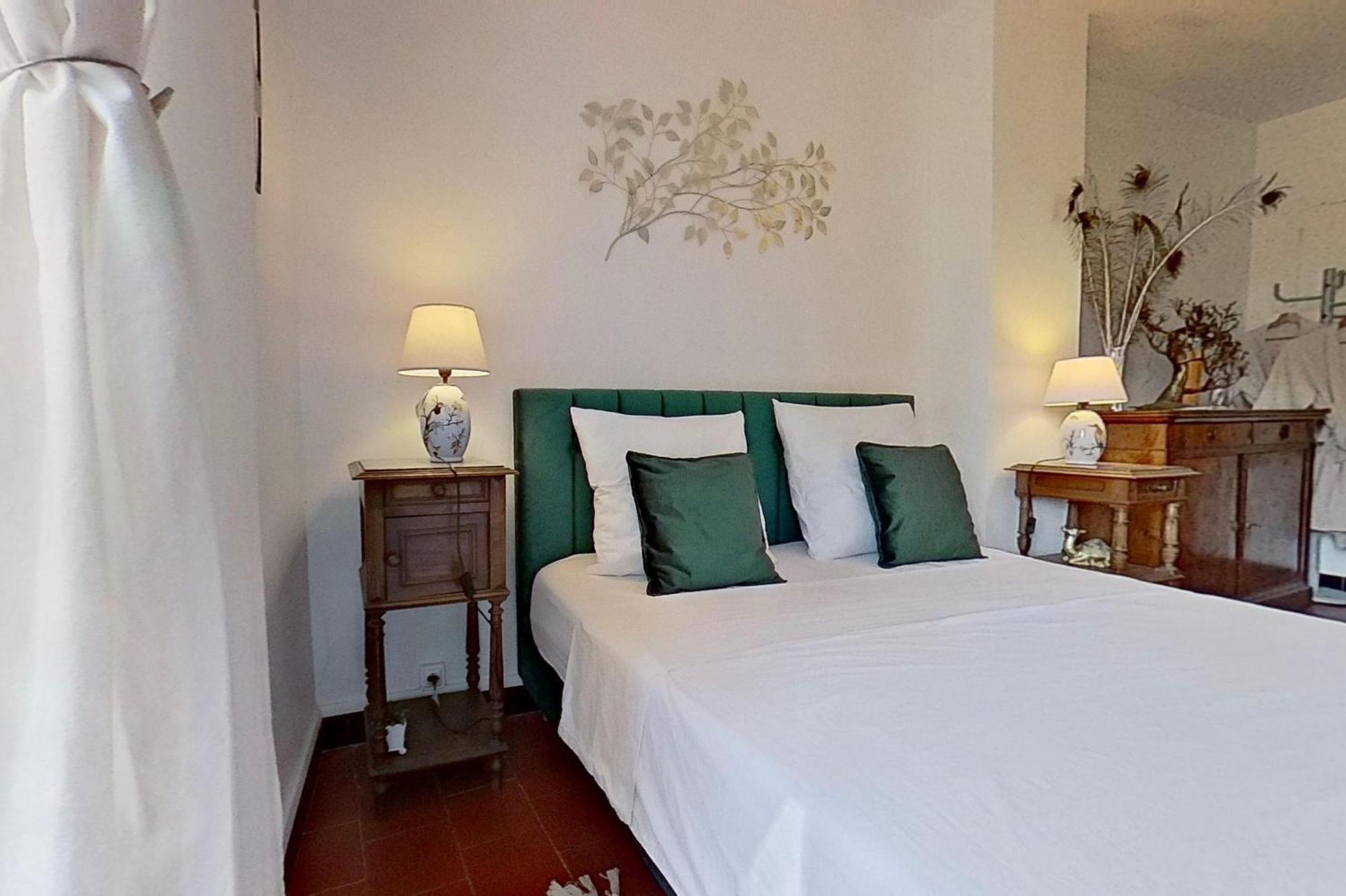 Les 2 Droles D'Oiseaux Bed & Breakfast Luc-sur-Orbieu Ngoại thất bức ảnh